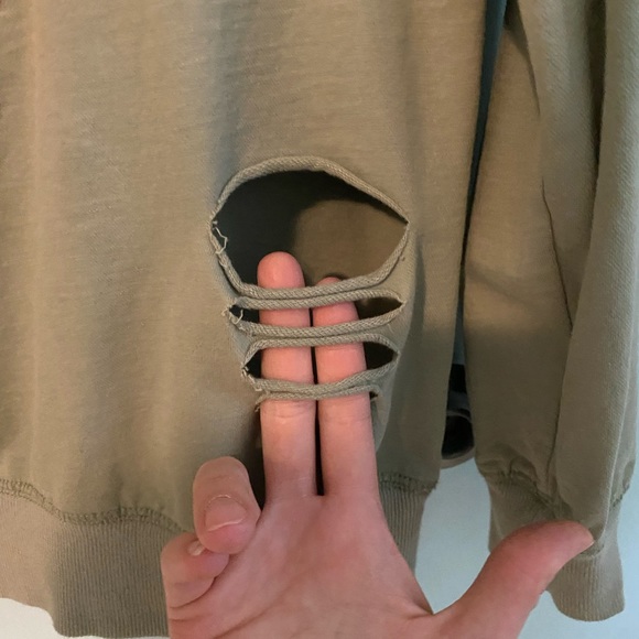 Rolling Stone Pullover - Picture 5 of 5